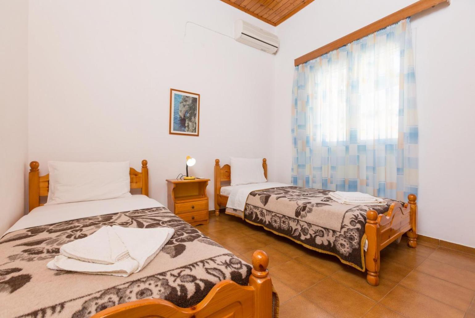 Dolphin Villa 3 Porto Ozias Екстер'єр фото